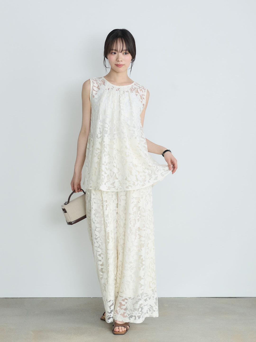 【SET】バックツイストシアージャガードノースリーブブラウス+カットリブカップ付きバッククロスキャミソール(2set)