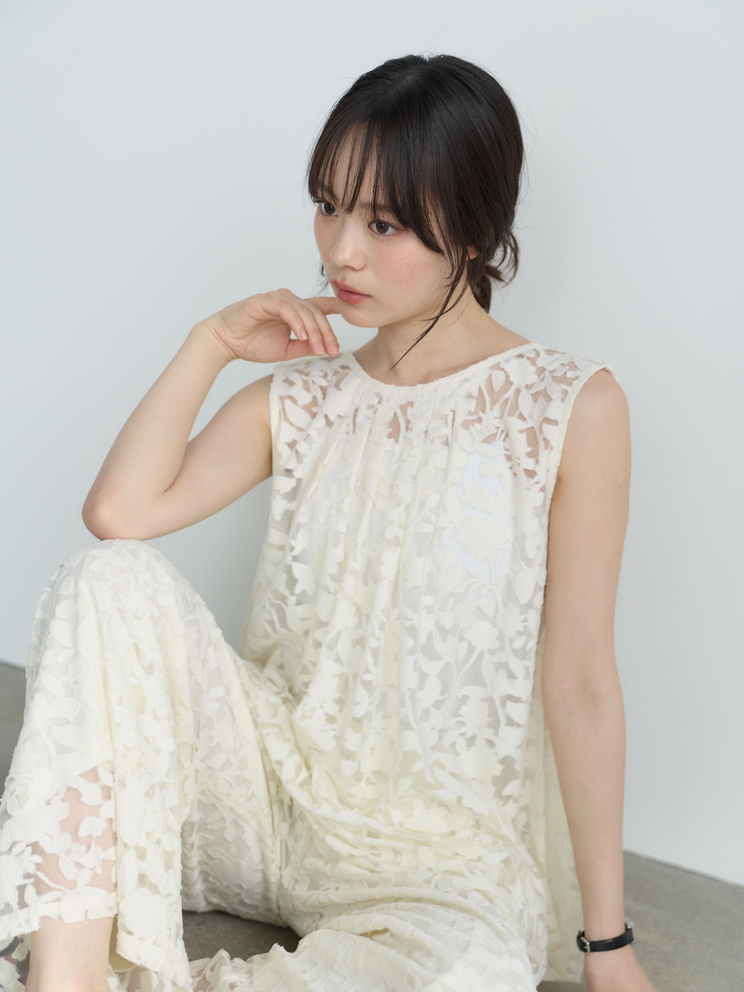 【SET】バックツイストシアージャガードノースリーブブラウス+カットリブカップ付きバッククロスキャミソール(2set)