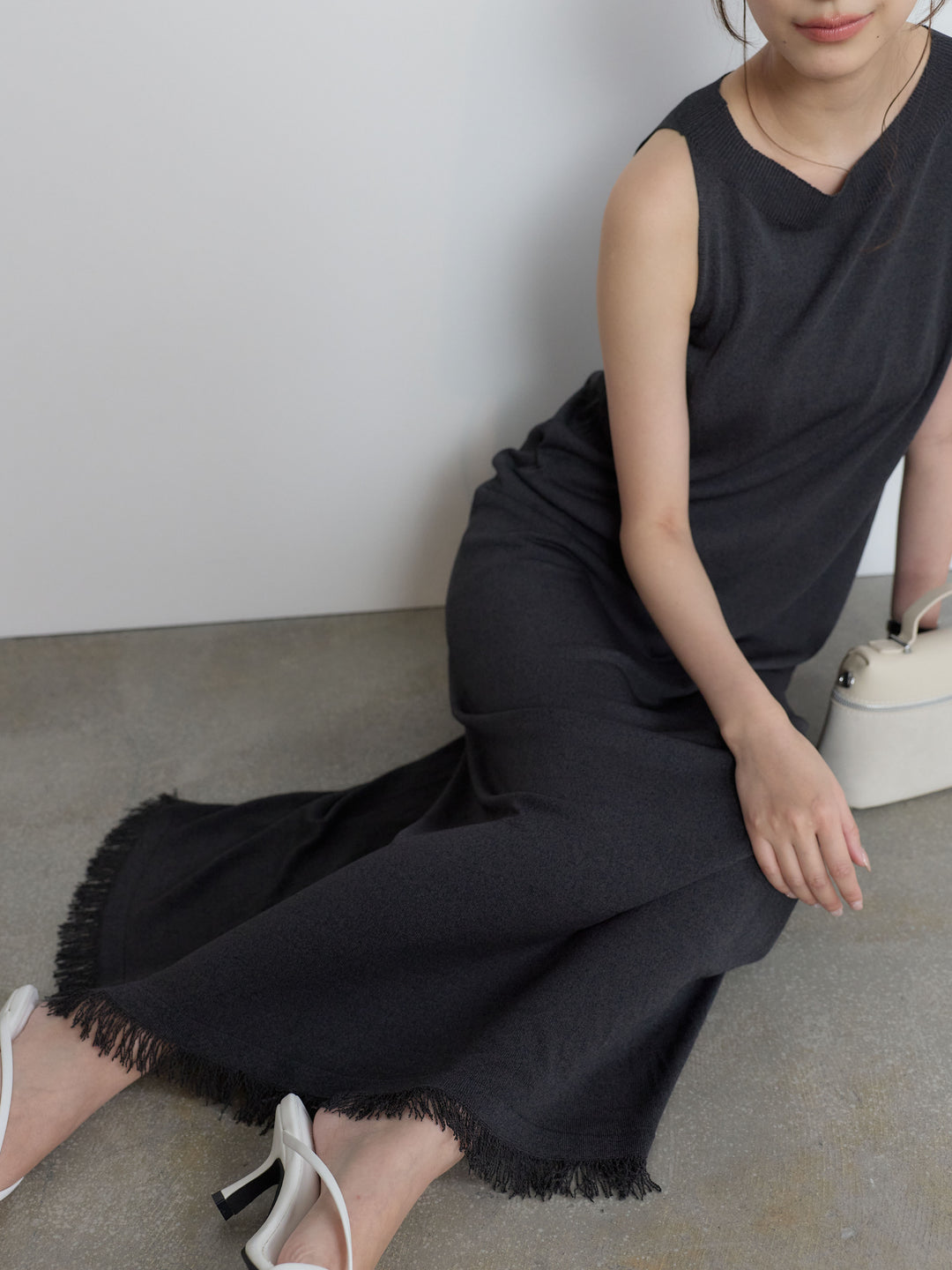 【Luxe Series】裾フリンジラウンドネックサマーリブワンピース