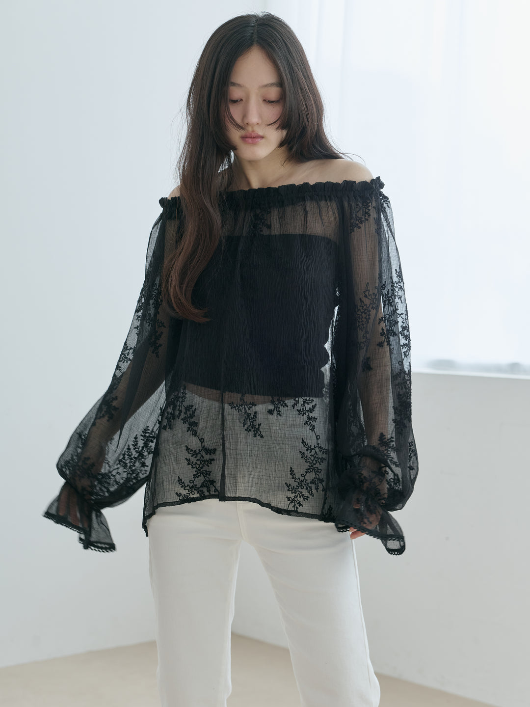 シフォンリーフ刺繍オフショルダーチュニック