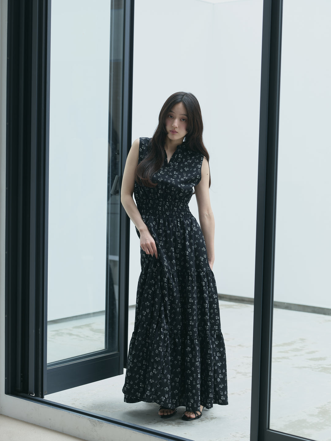 【Essential】V neck shirring tiered one piece