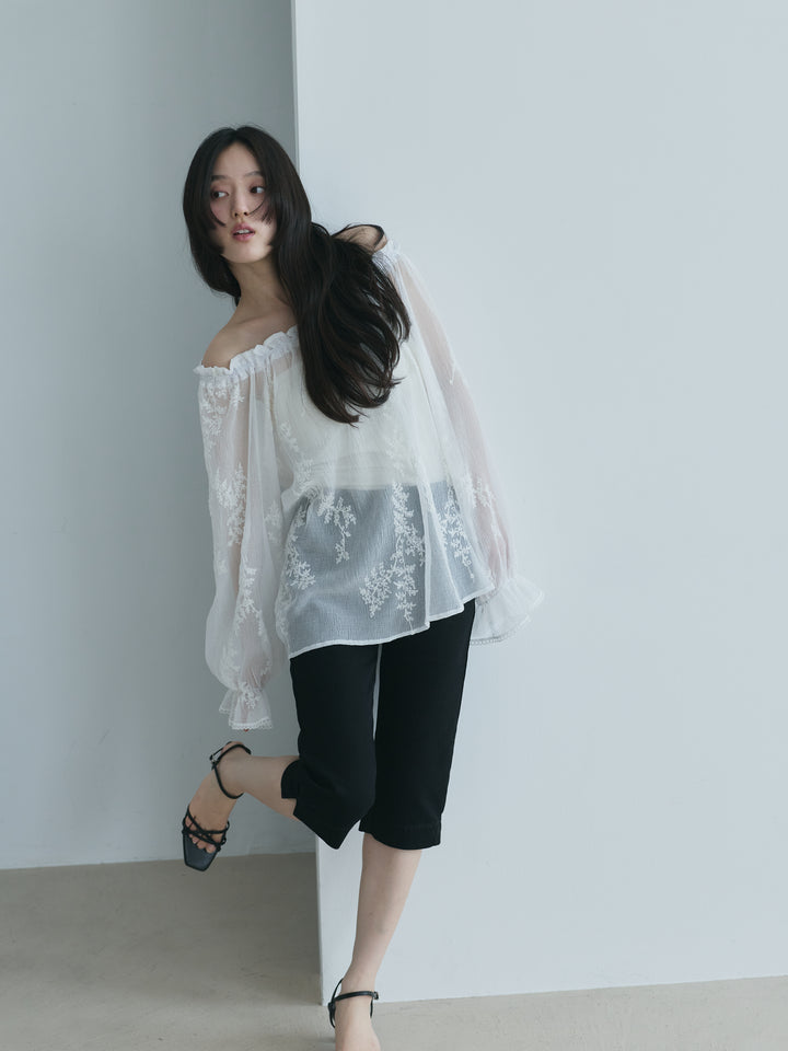 【SET】シフォンリーフ刺繍オフショルダーチュニック+ストレッチコットンカプリパンツ(2set)