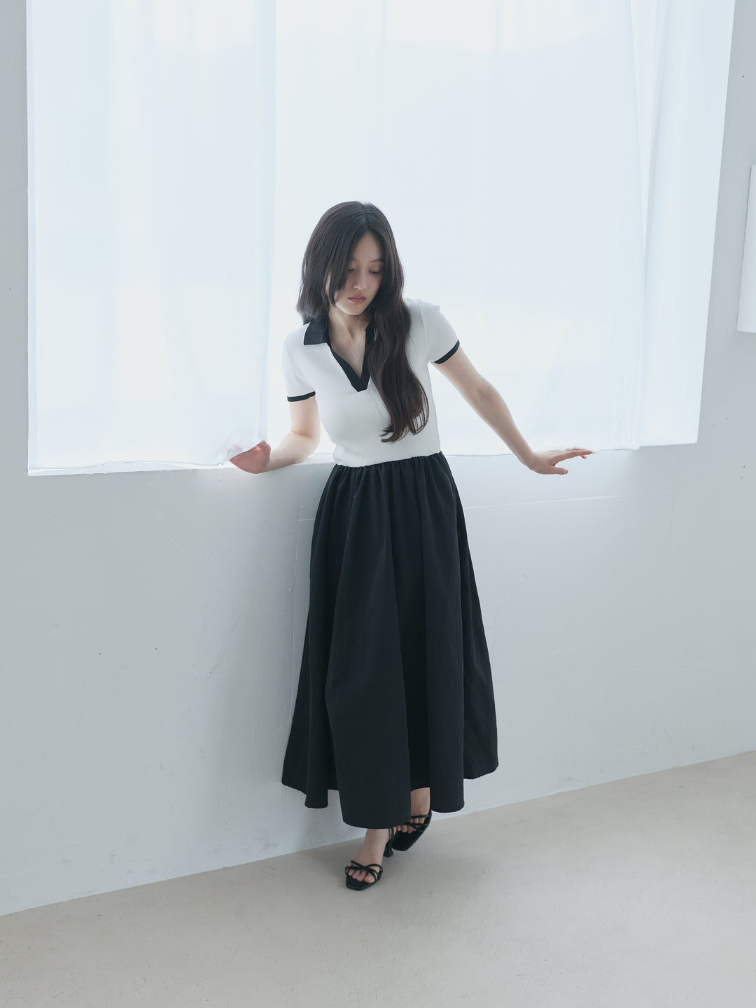 【SET】【Essential】POLO docking half sleeve one piece+【Essential】V neck shirring tiered one piece(2set)
