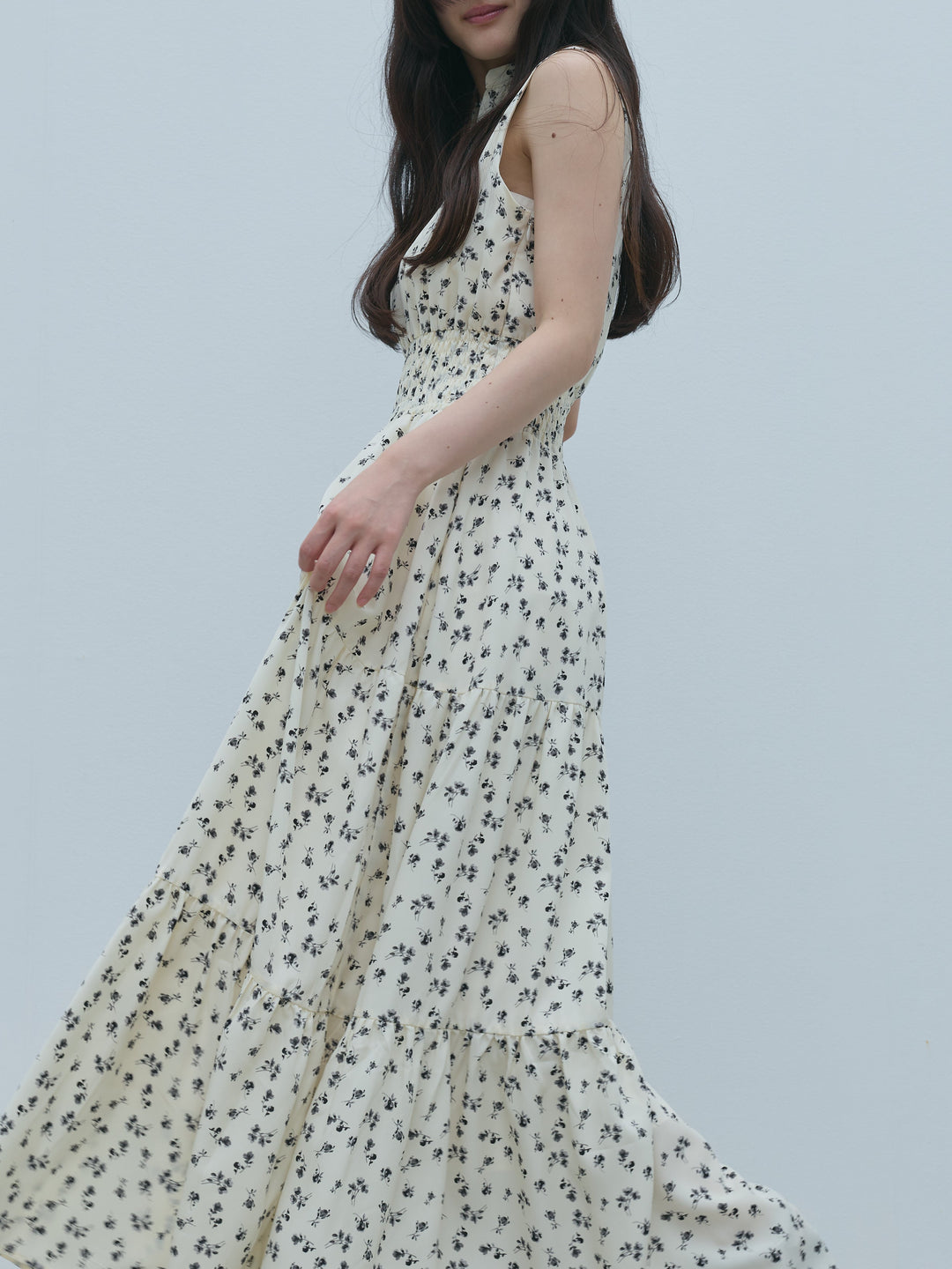 【Essential】V neck shirring tiered one piece