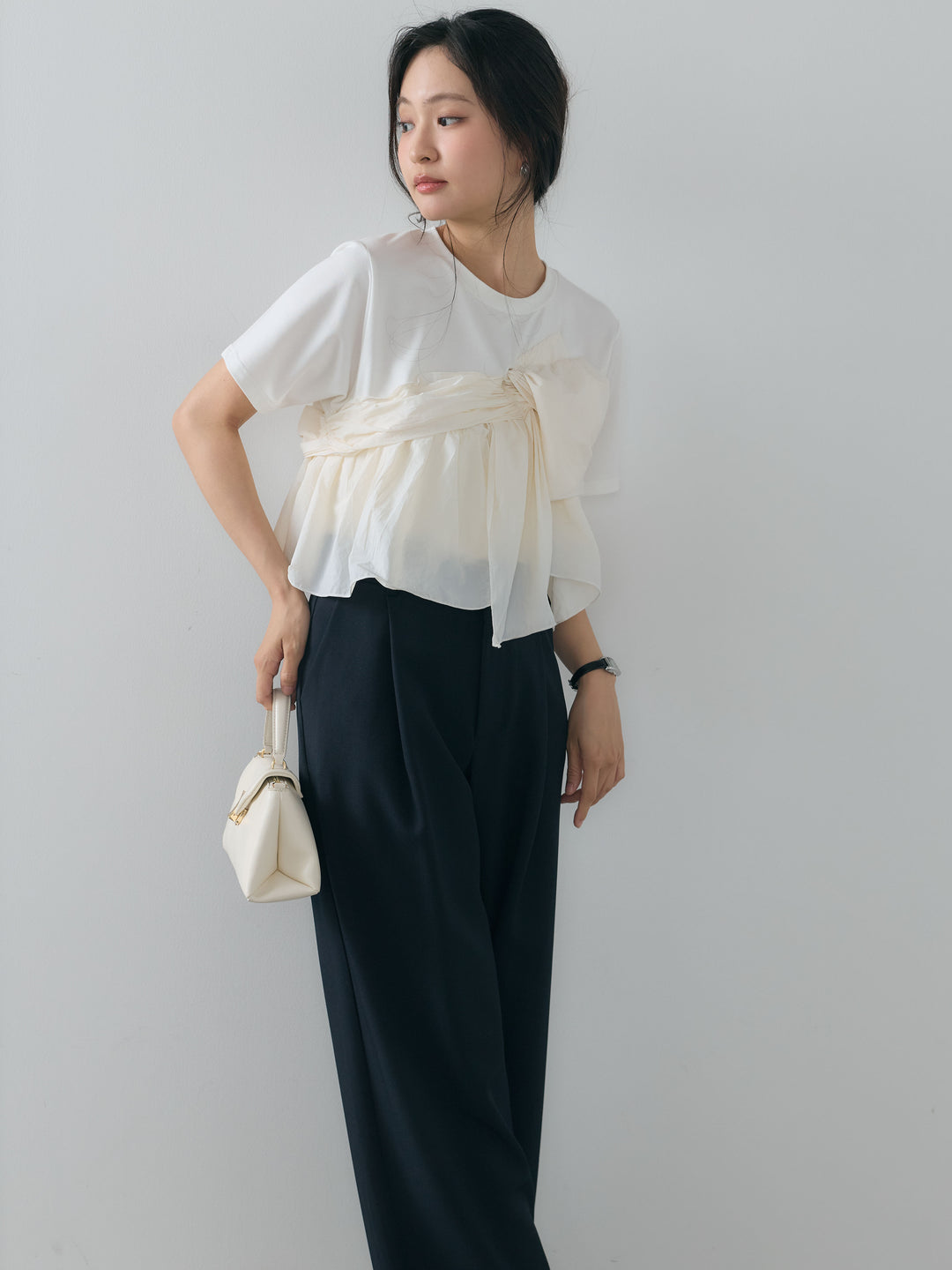 ツイストデザインナイロンドッキングTシャツ