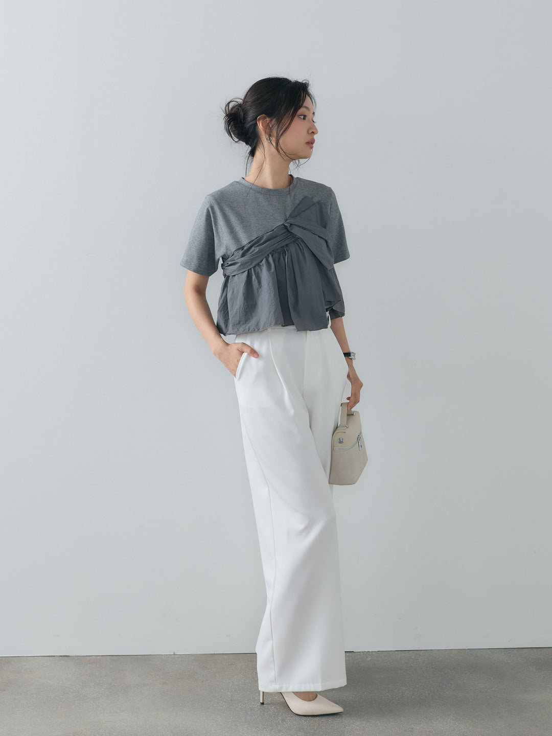 【SET】ツイストデザインナイロンドッキングTシャツ+センタープレスベーシックストレートパンツ(2set)