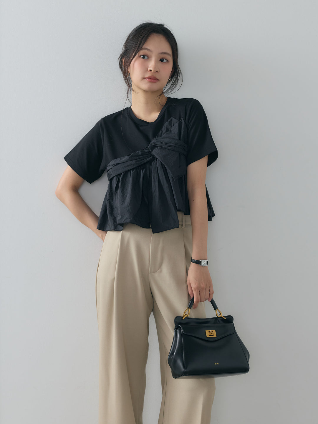 【SET】ツイストデザインナイロンドッキングTシャツ+センタープレスベーシックストレートパンツ(2set)