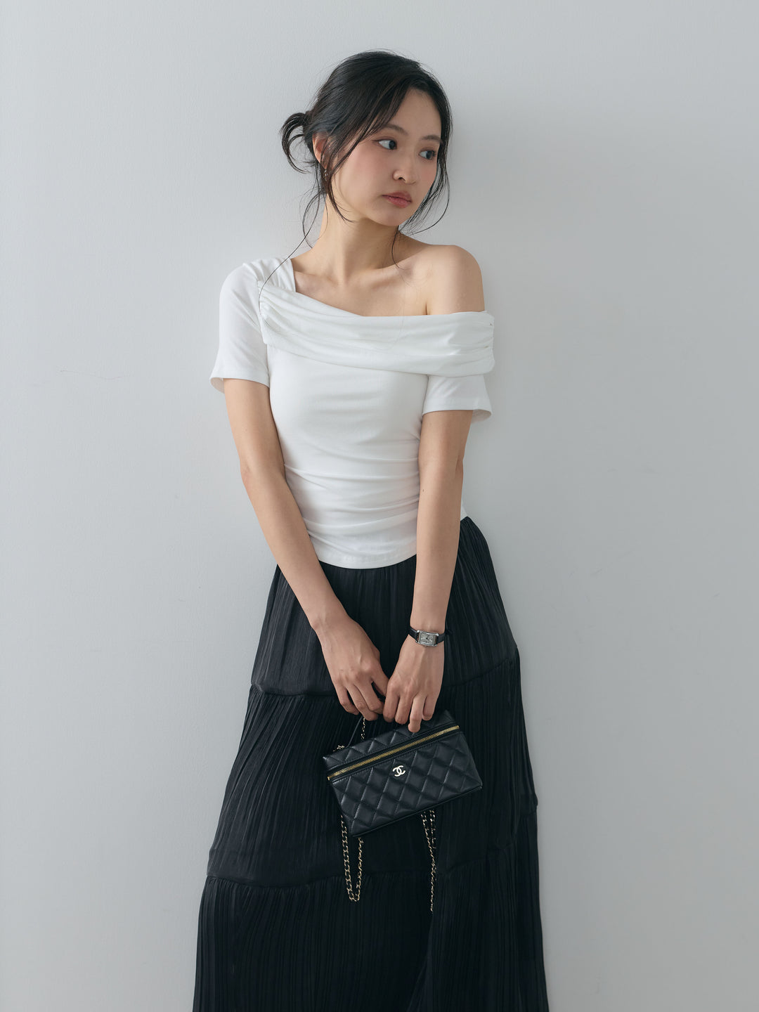 【SET】ラウンドヘムサイドギャザーワンショルスムーストップス+プリーツティアードスカート(2set)