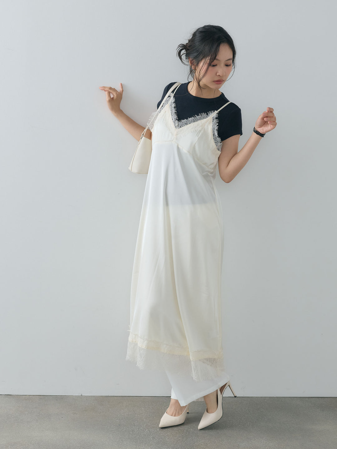 クルーネックフィットTシャツ