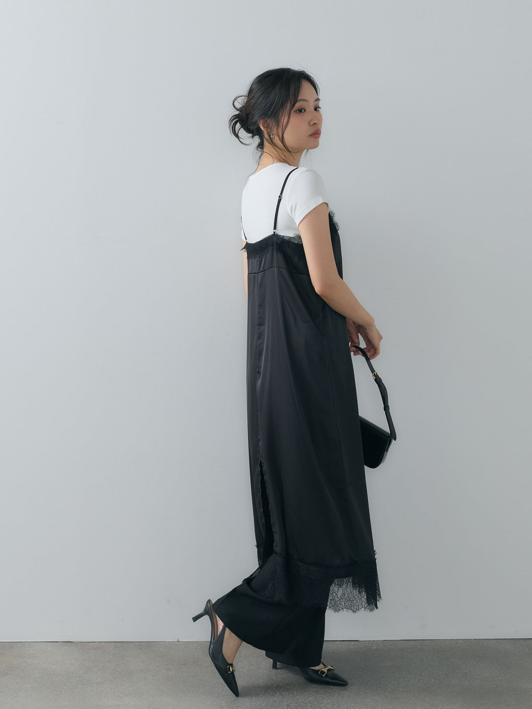 クルーネックフィットTシャツ