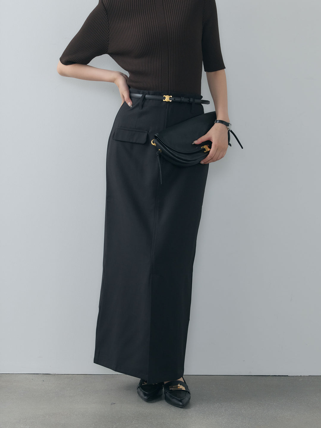 クレープデシンフラップポケット付きストレートスカート