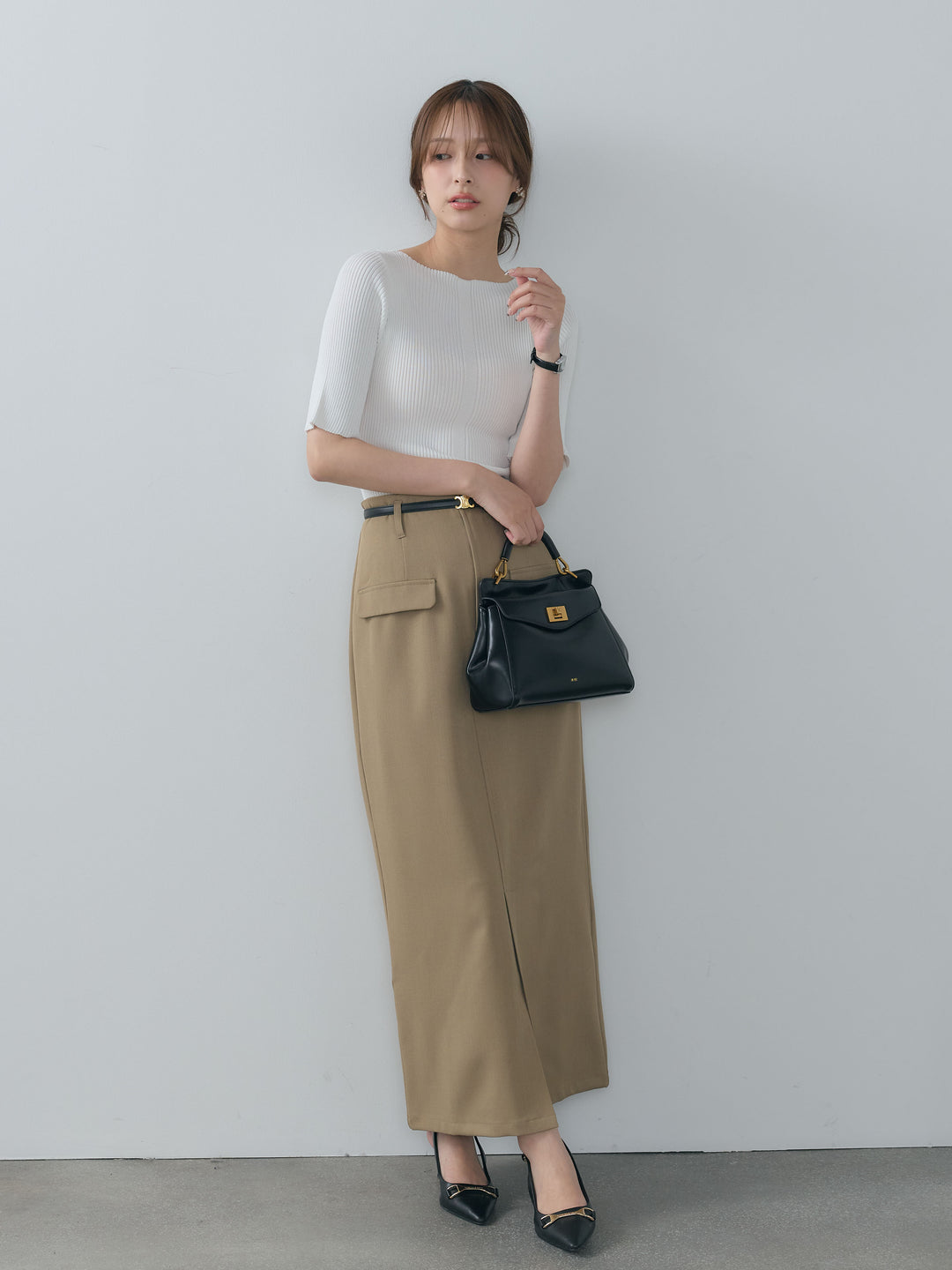 クレープデシンフラップポケット付きストレートスカート