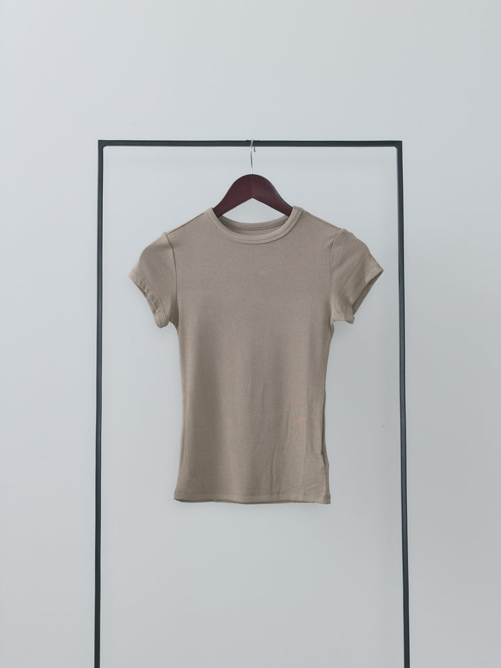 クルーネックフィットTシャツ