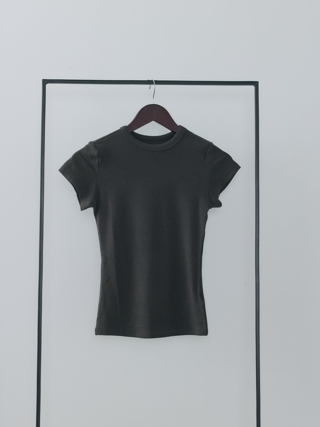 クルーネックフィットTシャツ