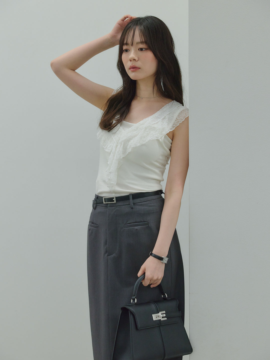 【SET】ソフトレースラッフルノースリーブカットソー+【Essential】Authentic pencil skrt(2set)