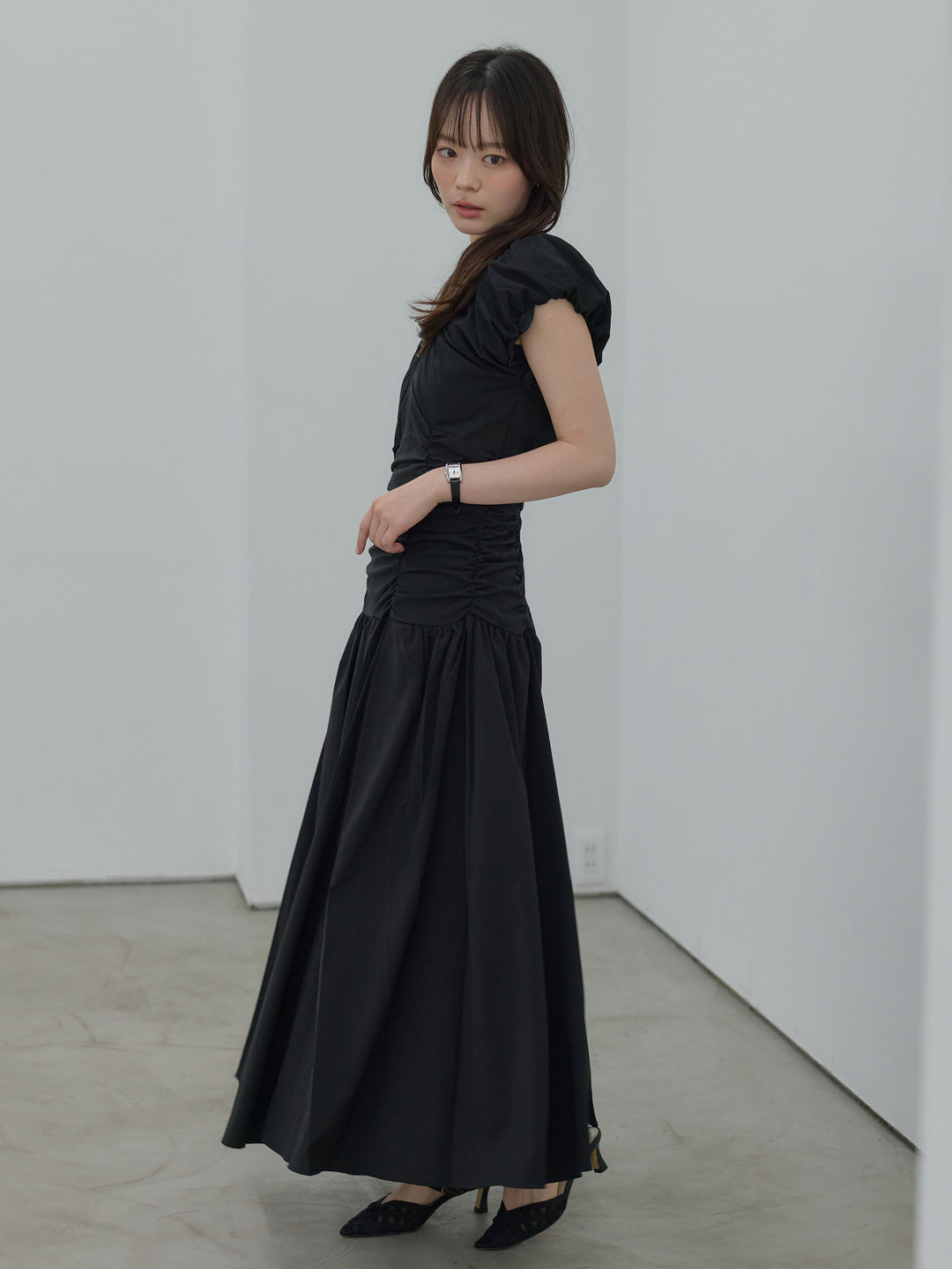 【Essential】Shirring flare puff sleeve one piece