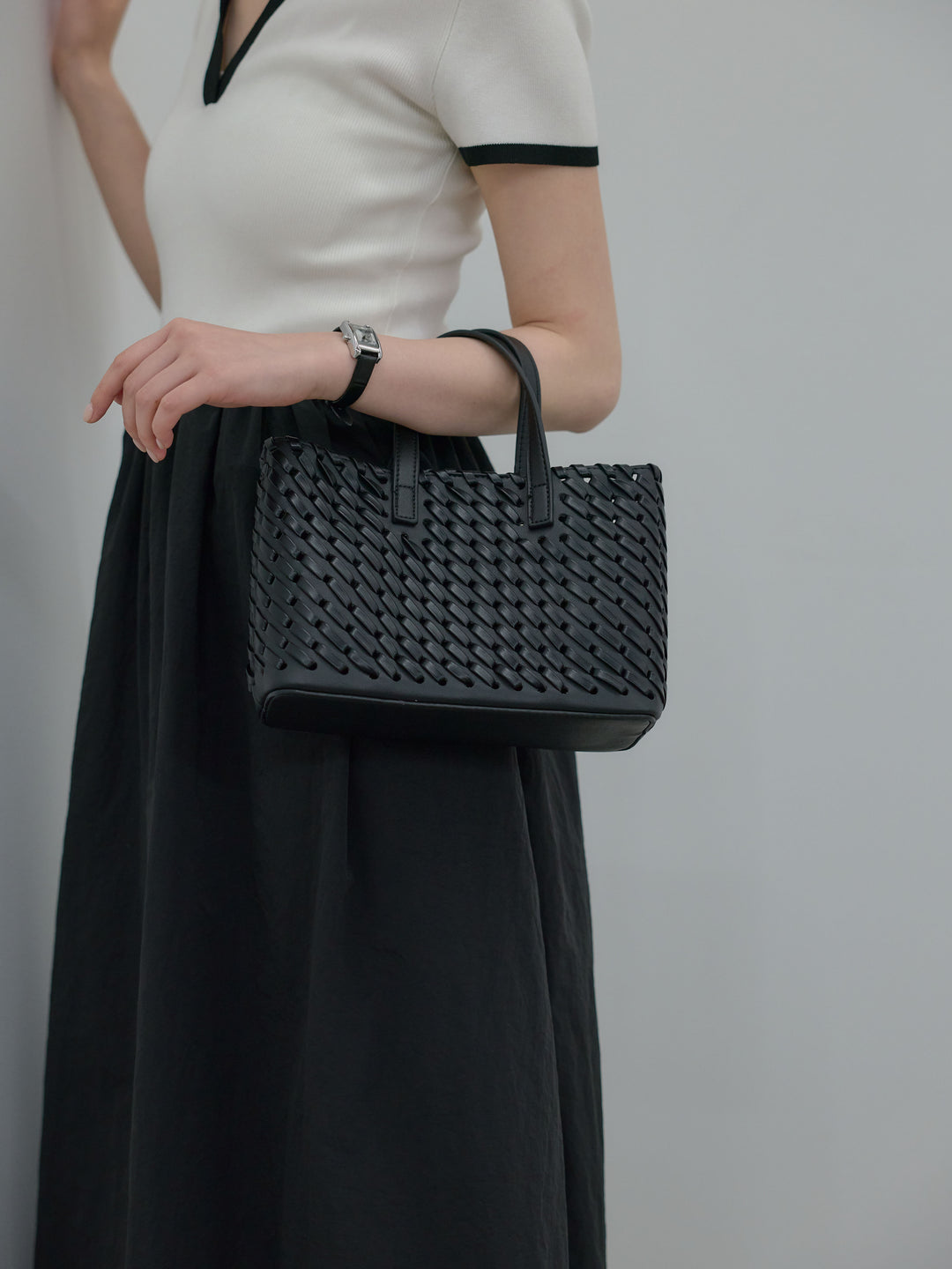 イントレチャートスクエアBAG(ポーチ付き)