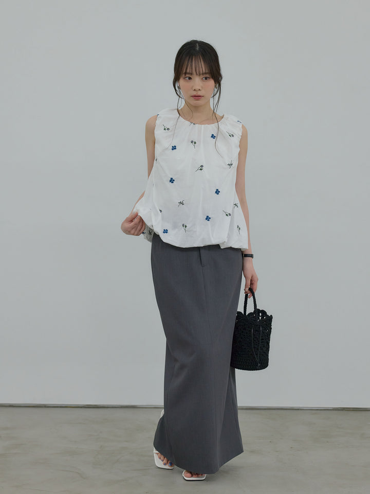 配色刺繍バルーンノースリブラウス