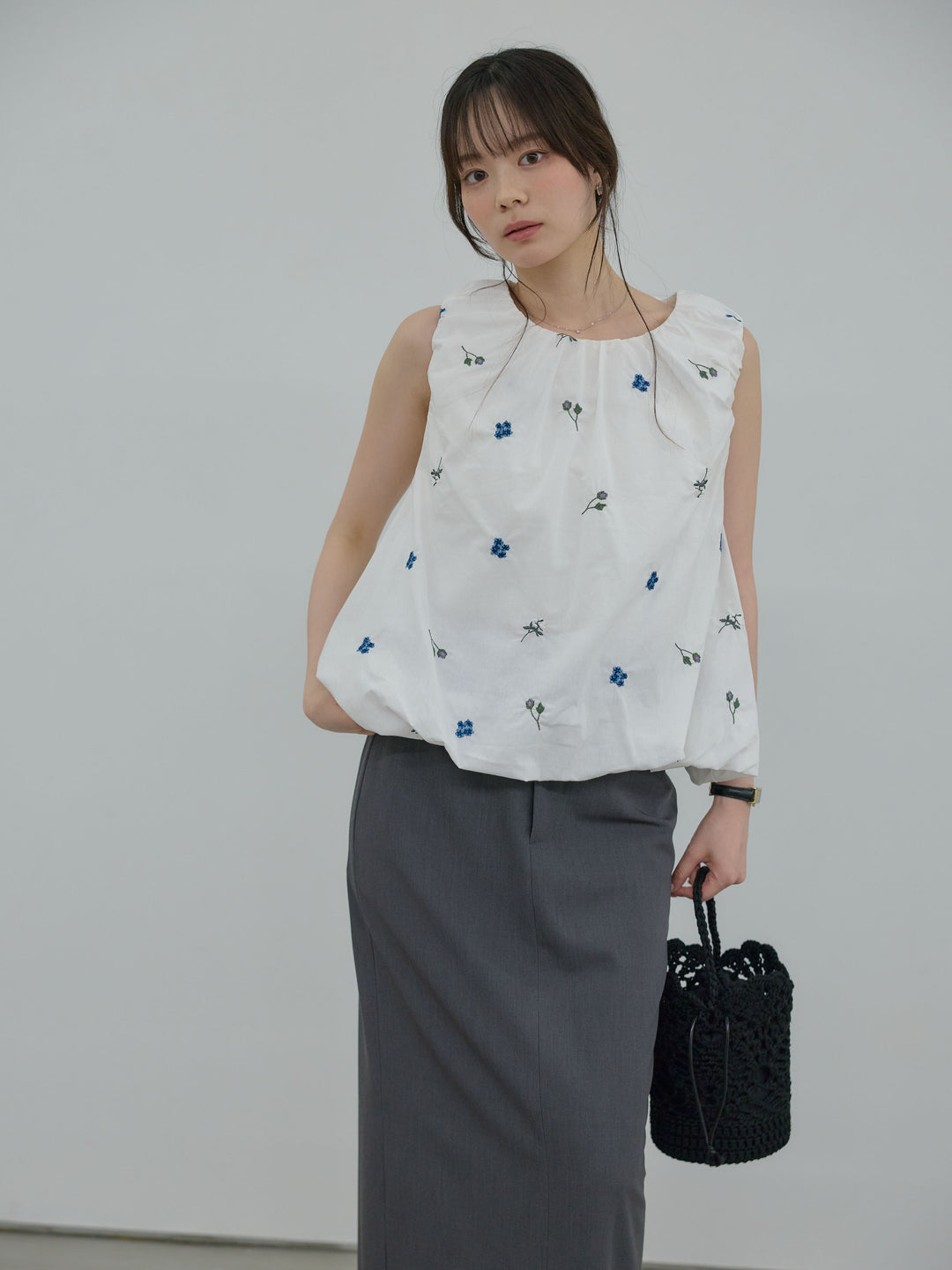【SET】配色刺繍バルーンノースリブラウス+【Essential】Authentic pencil skrt(2set)