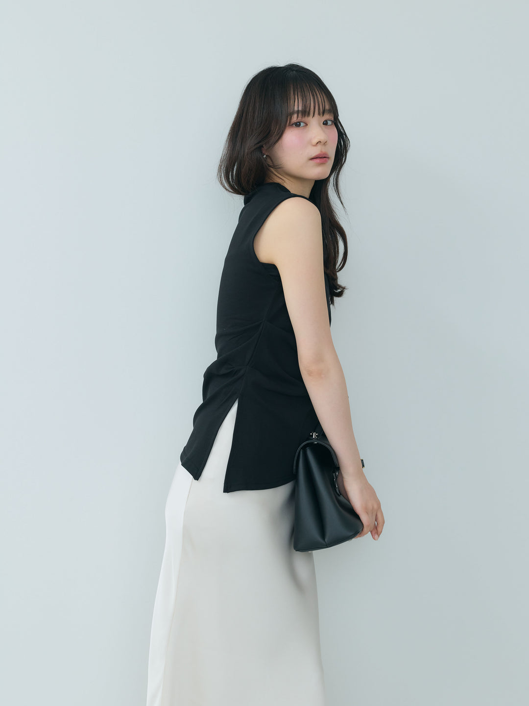 【cool touch】シルキースムースボトルネックトップス