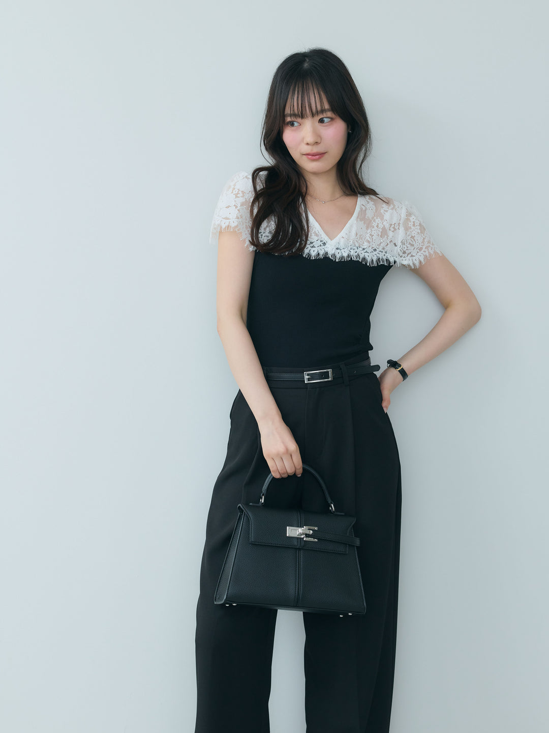 【SET】サイドスリットVネックレースコンビカットソー+センタープレスベーシックストレートパンツ(2set)