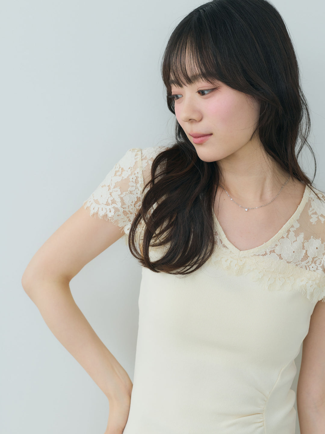 【SET】サイドスリットVネックレースコンビカットソー+センタープレスベーシックストレートパンツ(2set)
