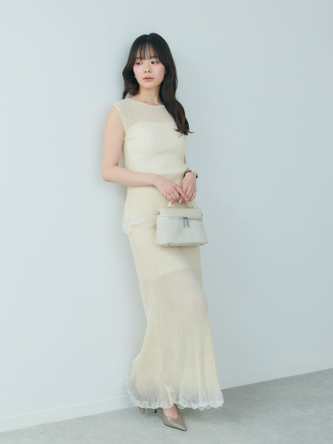 シアーフローティングフィットフレアスカート