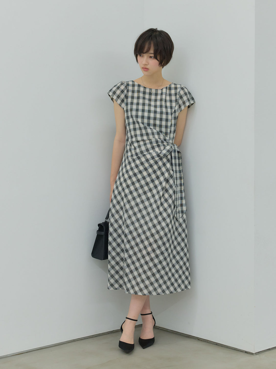 サイドリボンチェックパフスリーブワンピース