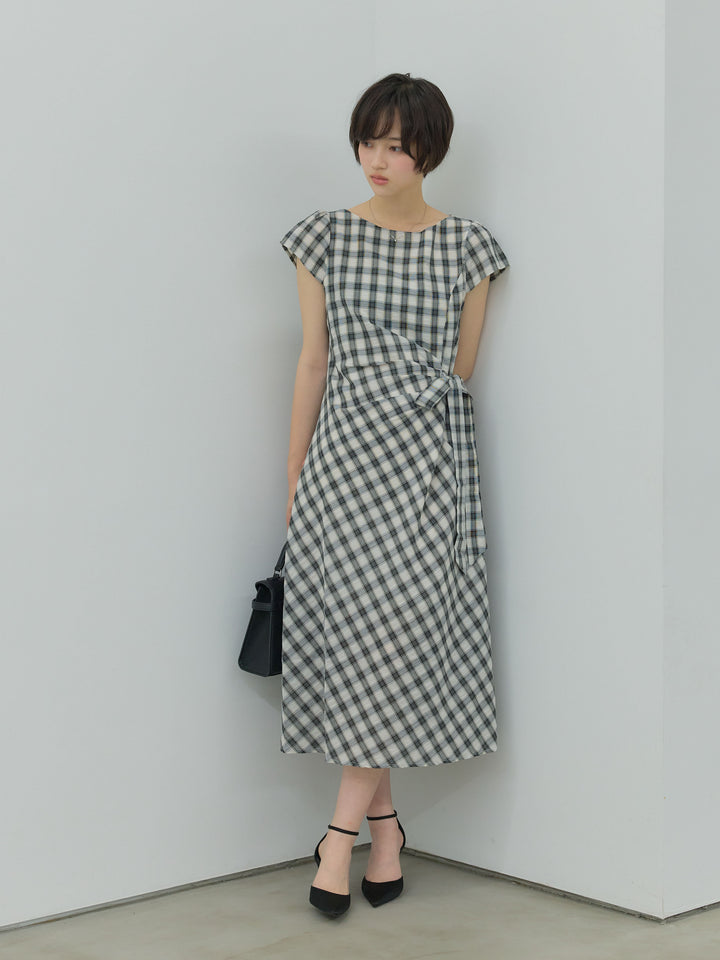 サイドリボンチェックパフスリーブワンピース
