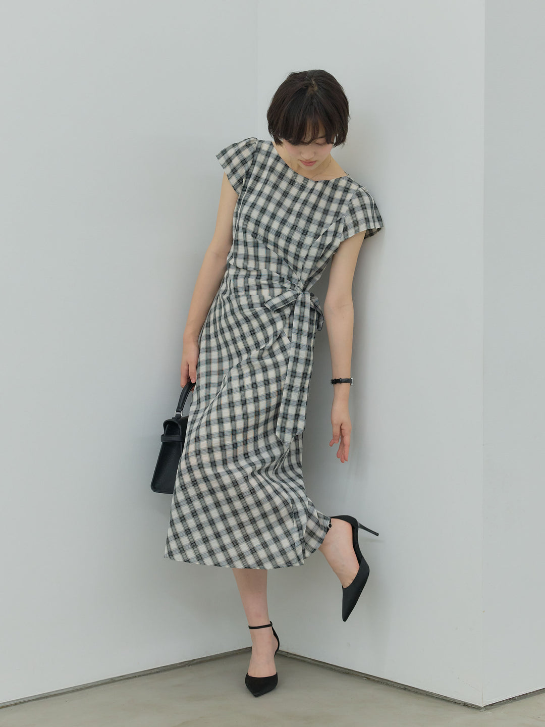 サイドリボンチェックパフスリーブワンピース