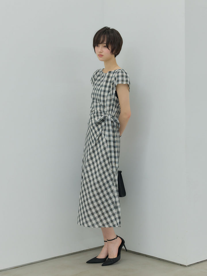 サイドリボンチェックパフスリーブワンピース