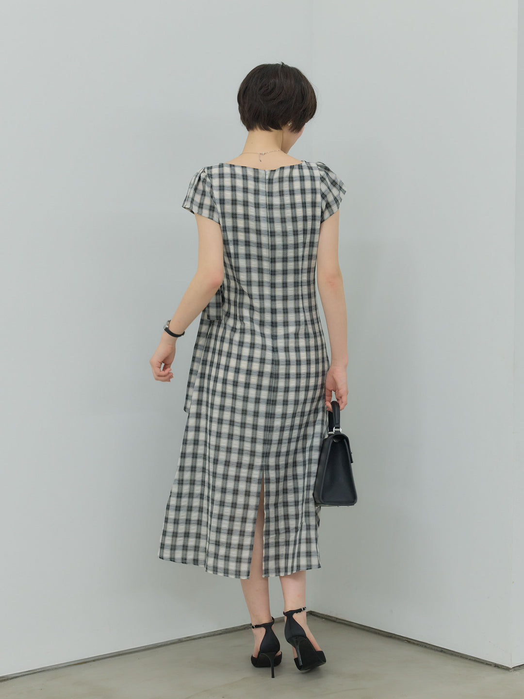 サイドリボンチェックパフスリーブワンピース