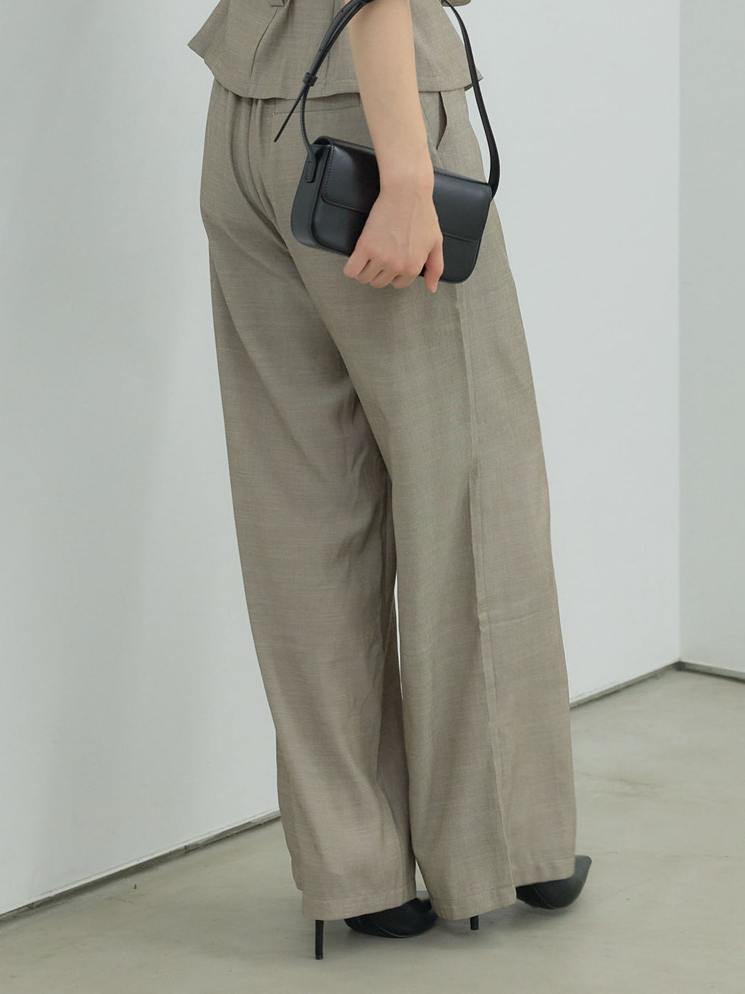 リネンブレンドストレートワイドパンツ