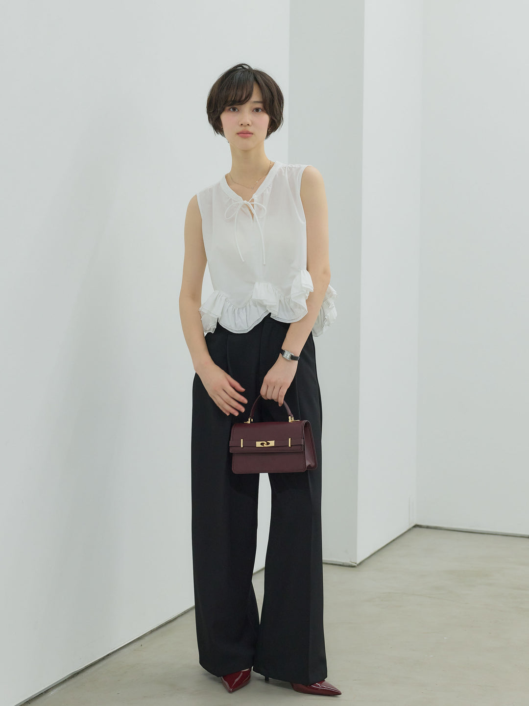 【SET】ランダムフリルヘムノースリブラウス+センタープレスベーシックストレートパンツ(2set)