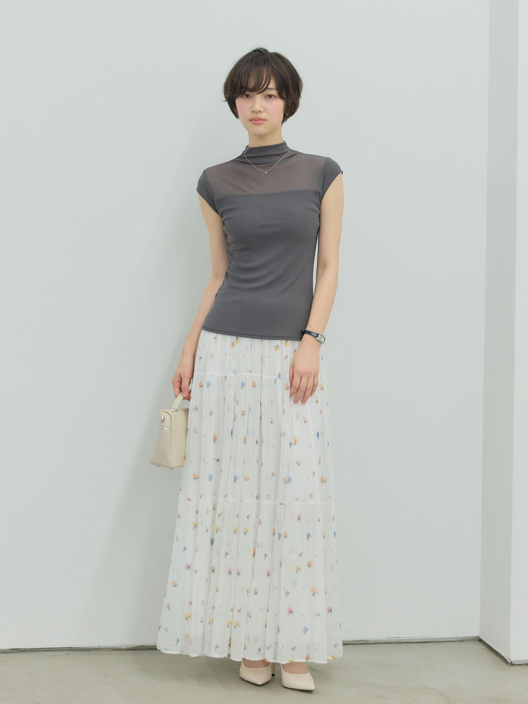 ヴィンテージ柄シアーティアードスカート