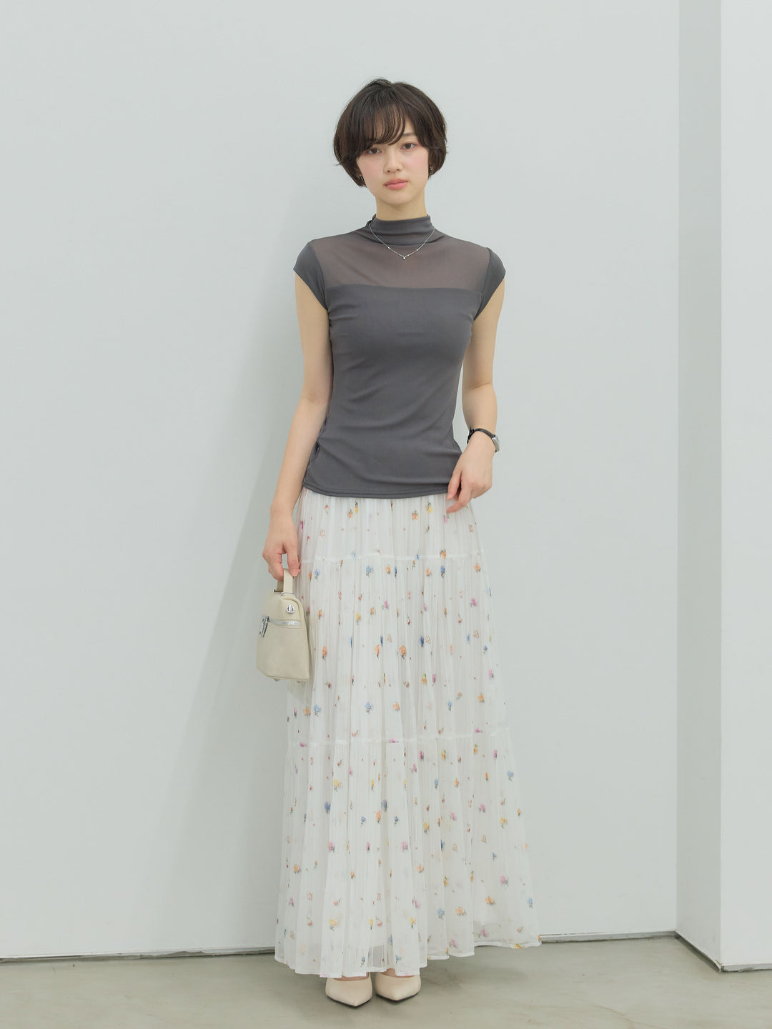 ヴィンテージ柄シアーティアードスカート