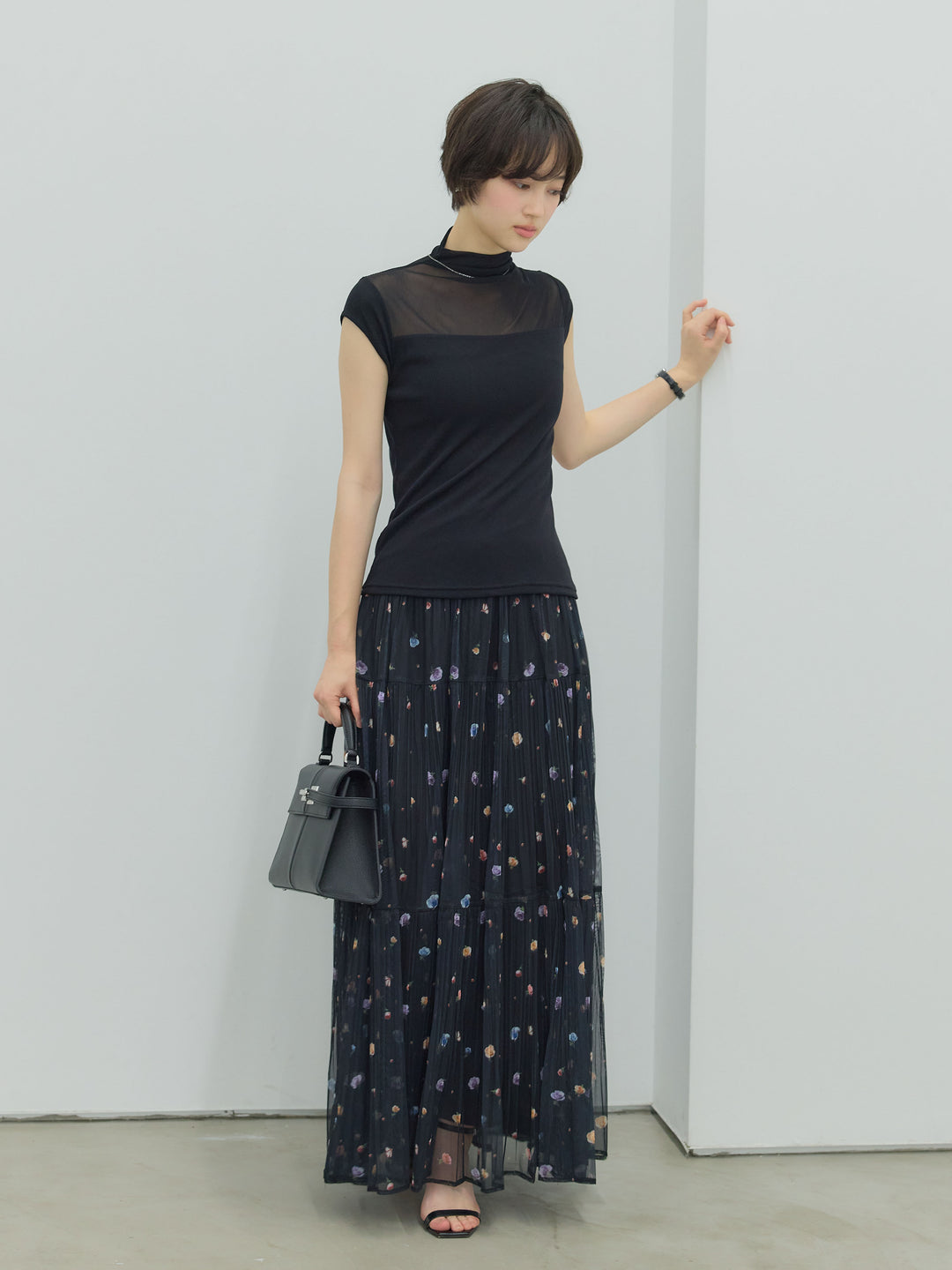 ヴィンテージ柄シアーティアードスカート