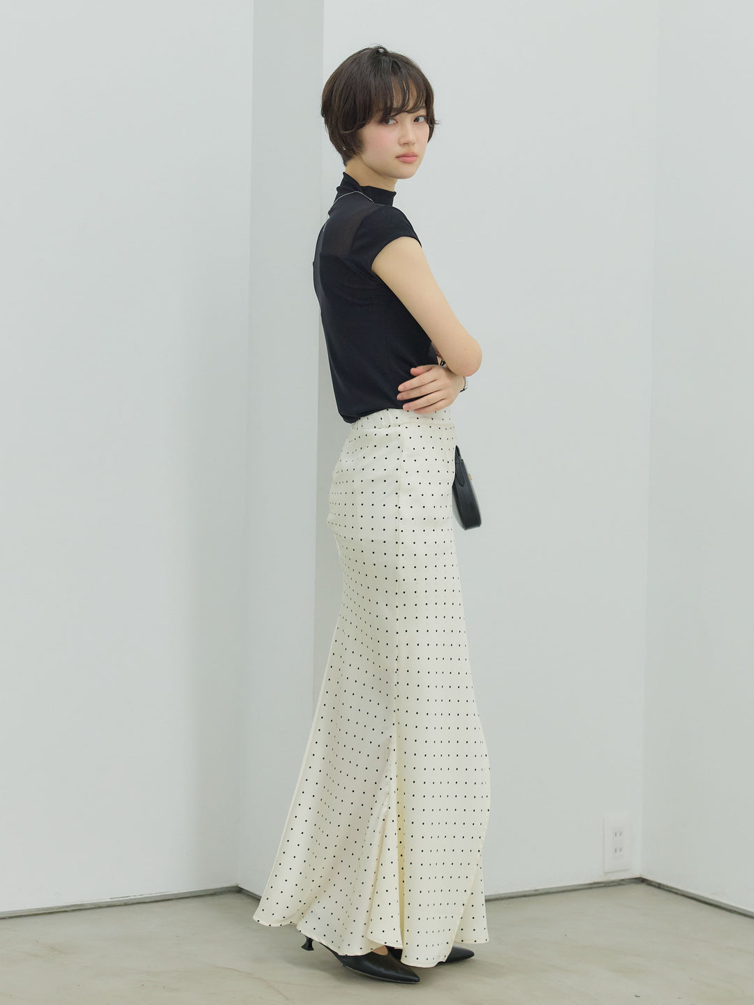 【SET】シアー切替ボトルネックフレンチスリーブストレッチカットソー+【Essential】Wrap design satin mermaid skirt(2set)