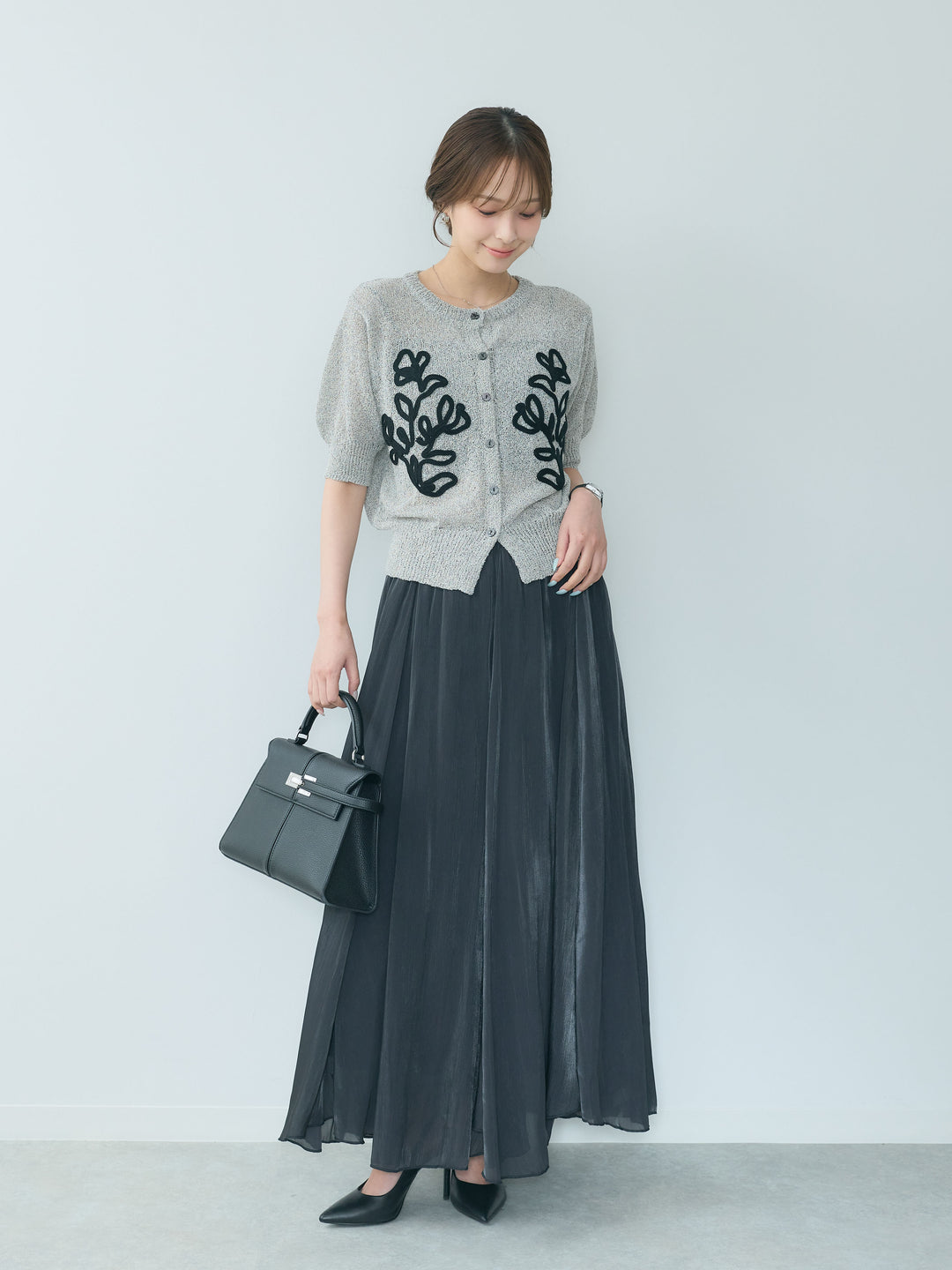 フラワーテープ刺繍半袖カーディガン