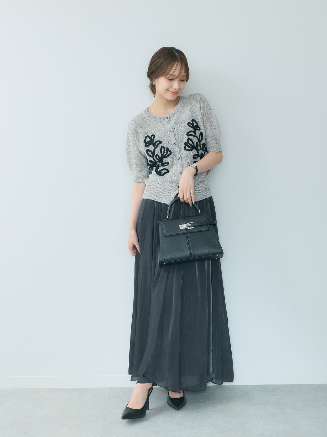 フラワーテープ刺繍半袖カーディガン