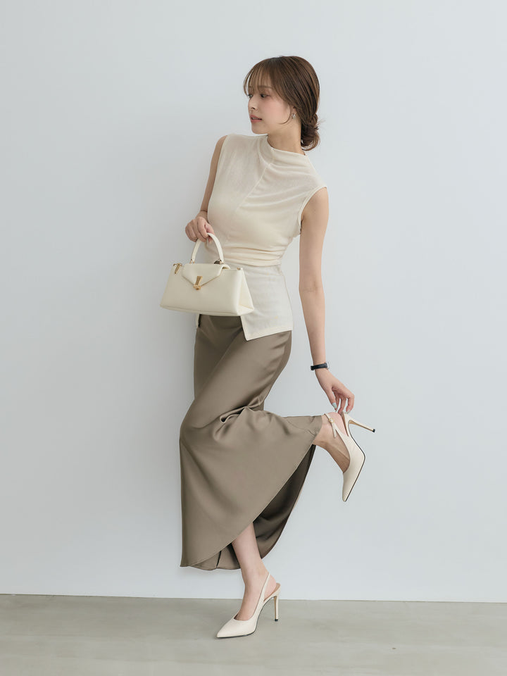 バックオープンデザインハイネックシアーベロアカットソー