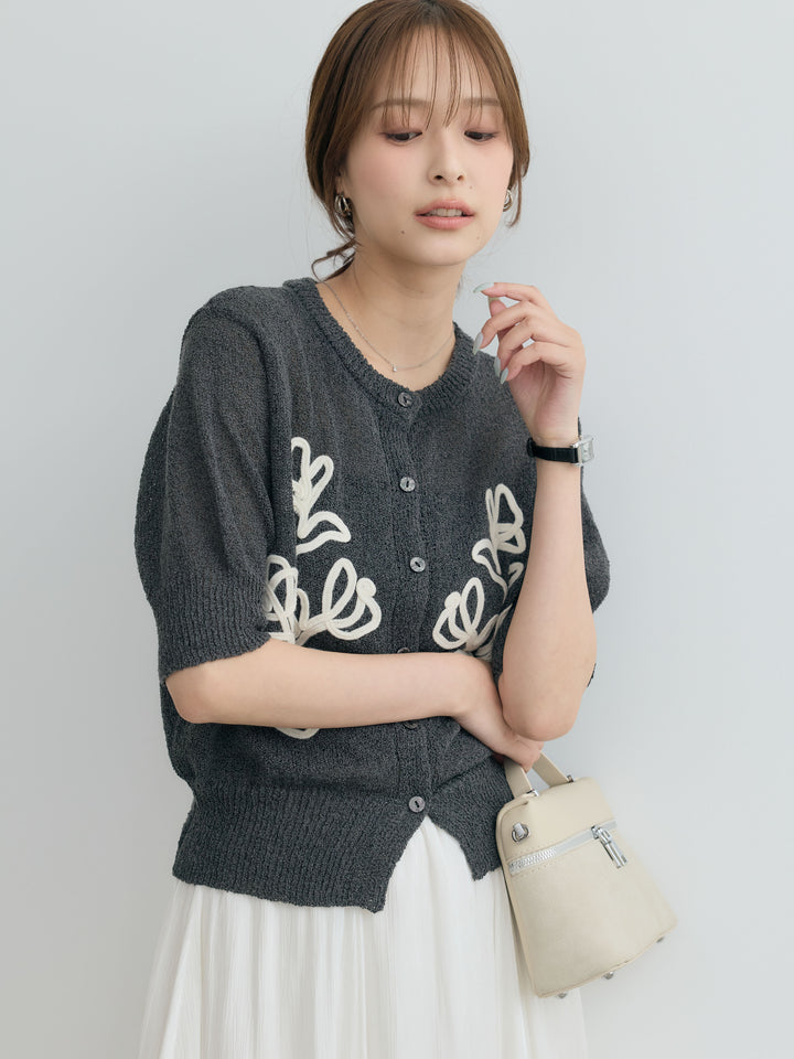 フラワーテープ刺繍半袖カーディガン