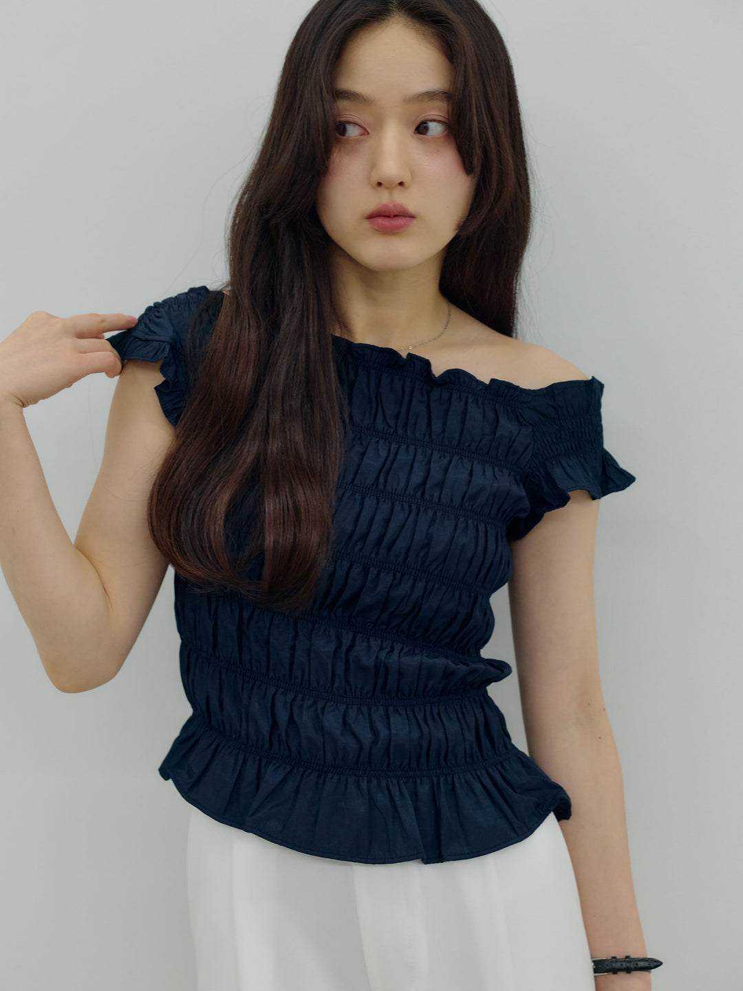 【SET】シャーリングアシメオフショルダーコンパクトトップス+シャーリングアシメオフショルダーコンパクトトップス(2set)