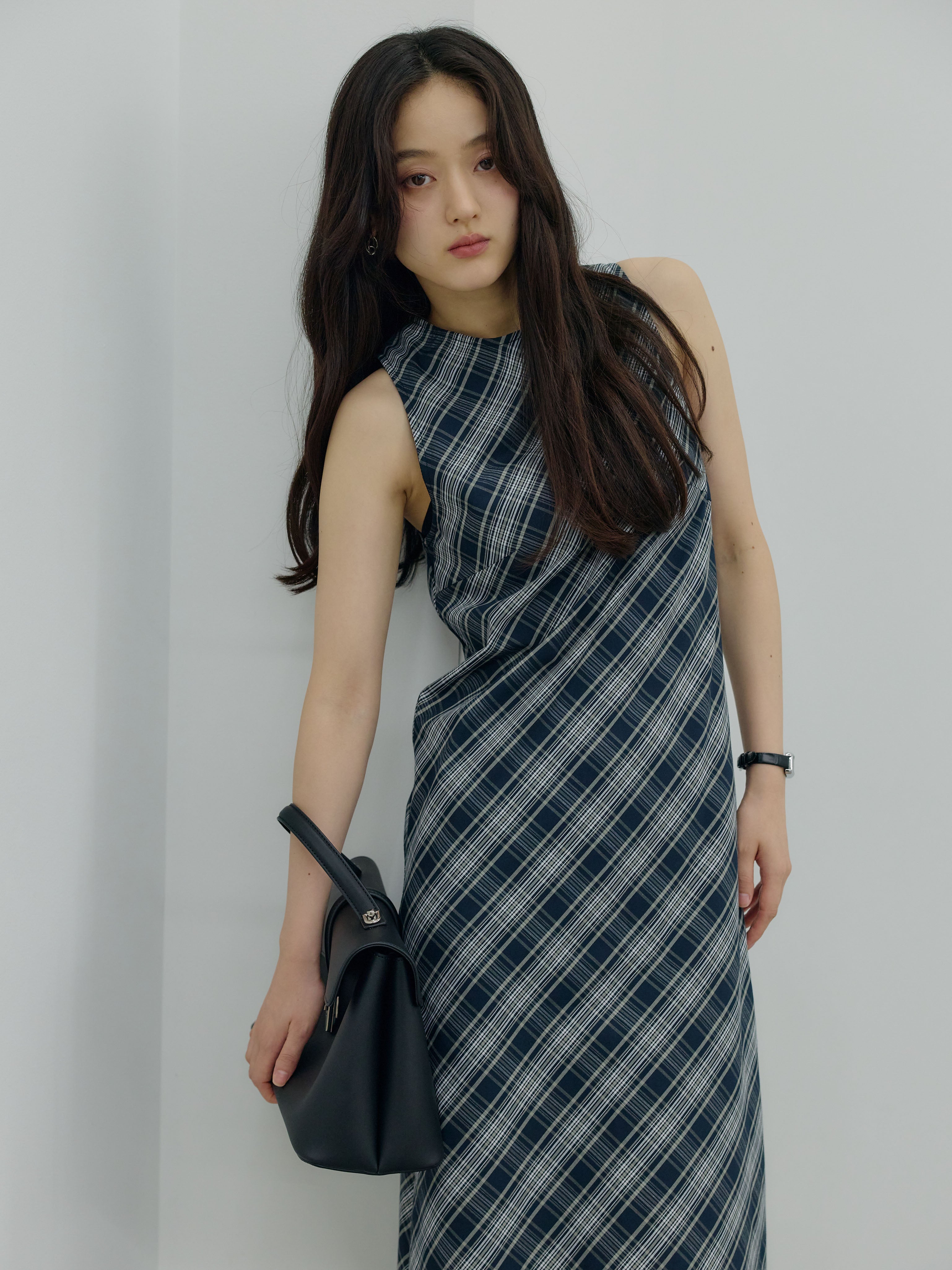 DRESS / ALL IN ONE – nairo