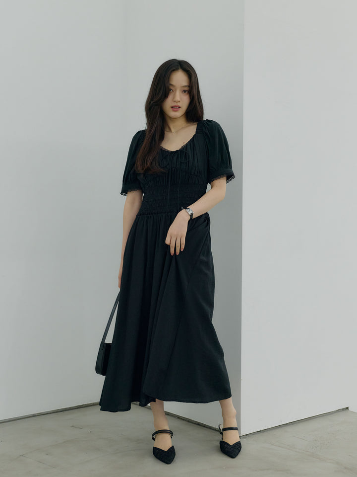 【Essential】Airy lace trim waist shirring one piece
