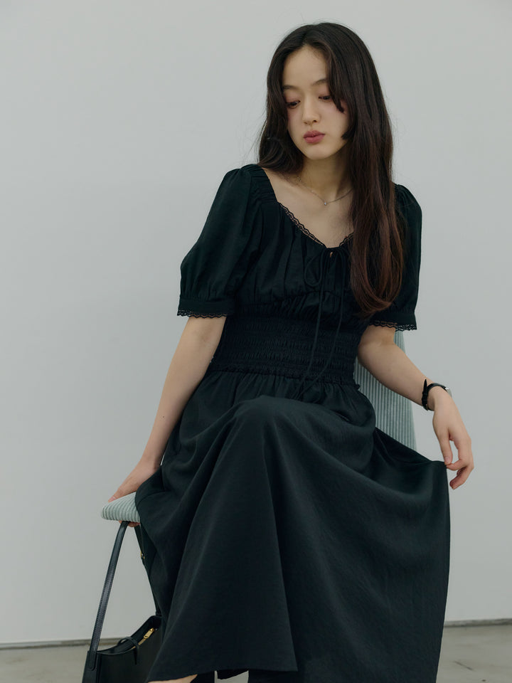【Essential】Airy lace trim waist shirring one piece