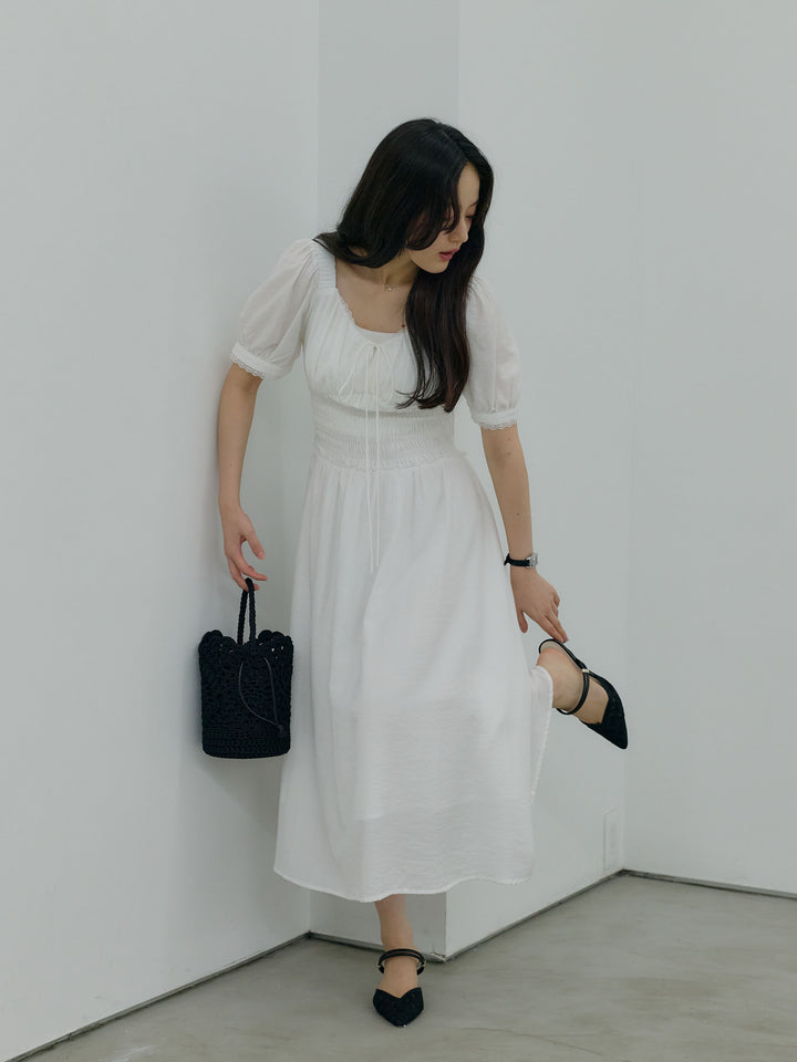 【Essential】Airy lace trim waist shirring one piece