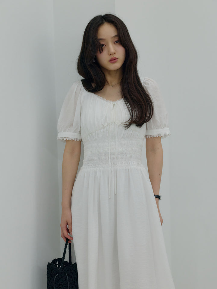 【Essential】Airy lace trim waist shirring one piece
