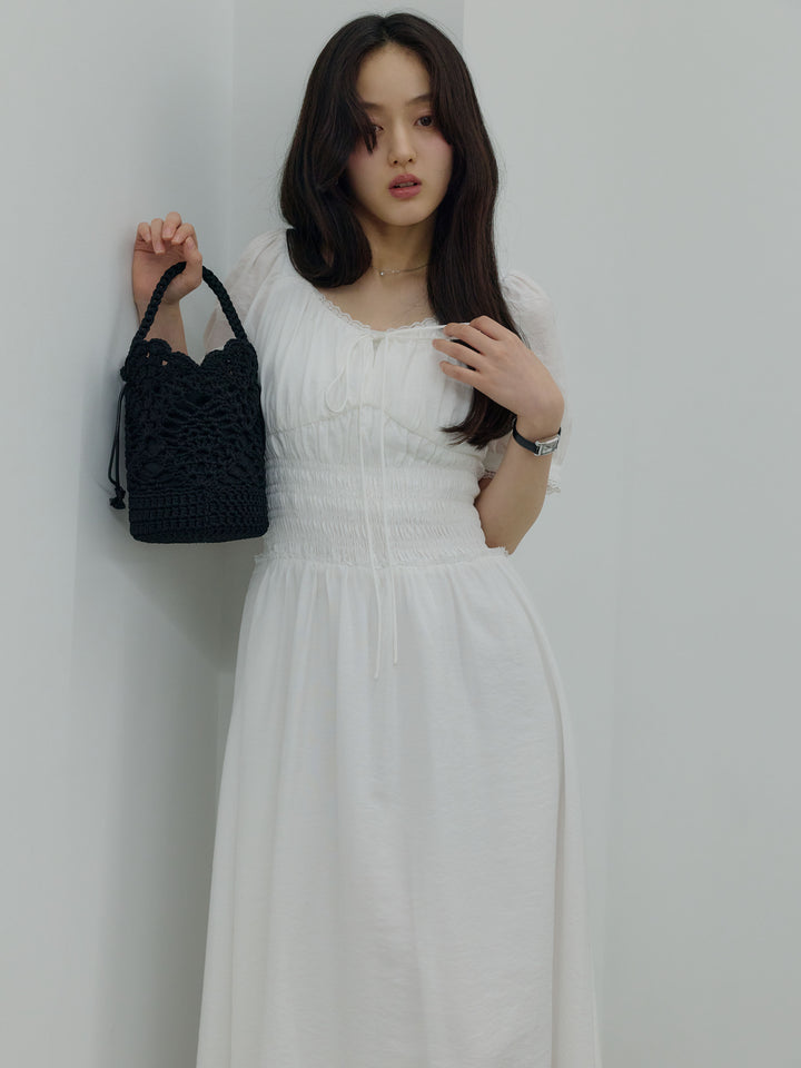 【Essential】Airy lace trim waist shirring one piece