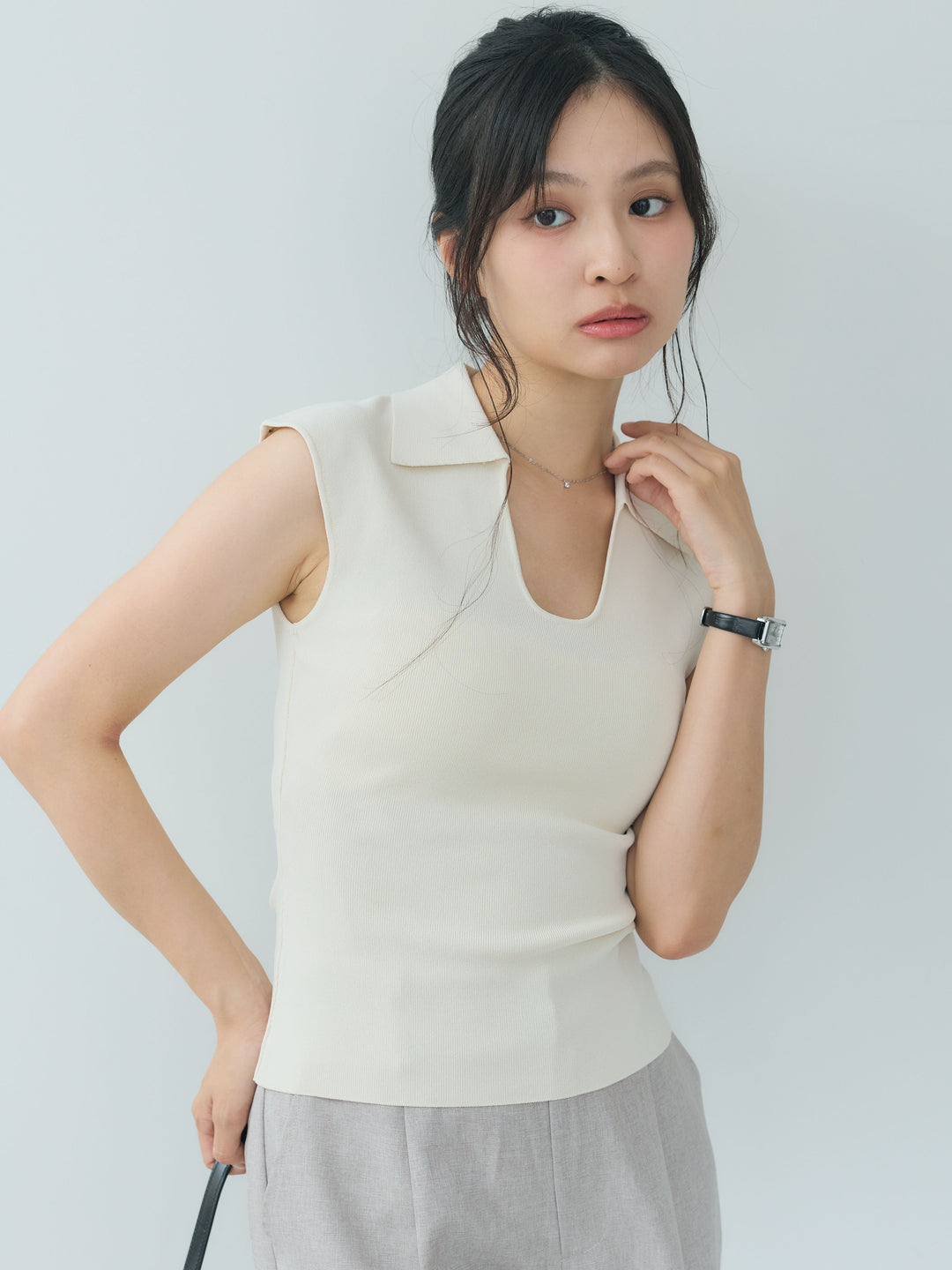Uネックデザイン襟付きニットトップス